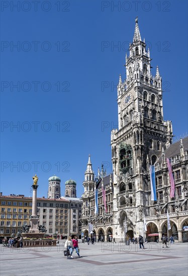 New town hall with Marian column and steeples of the Church of Our Lady