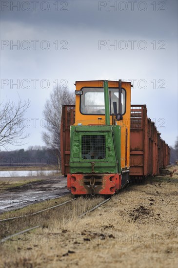 Light railway fetches peat from the moor