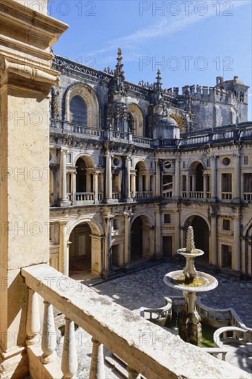 Main cloister and fountain