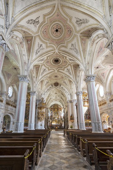 Nave with main altar