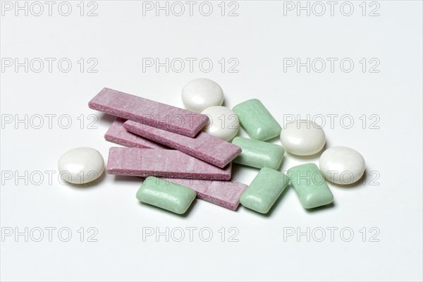 Various chewing gums