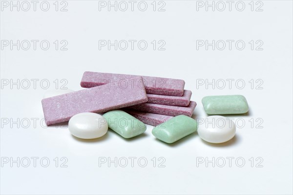 Various chewing gums