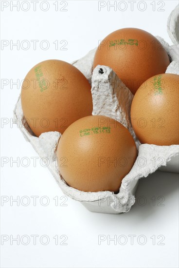 Brown hen's eggs