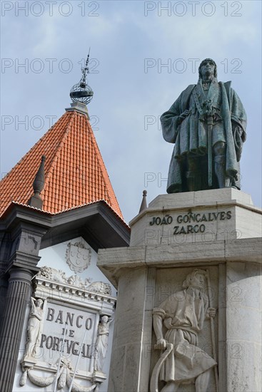 Monument of the island discoverer Joao Goncalves Zarco