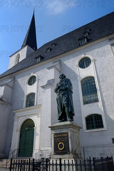 Monument to Johann Gottfried Herder