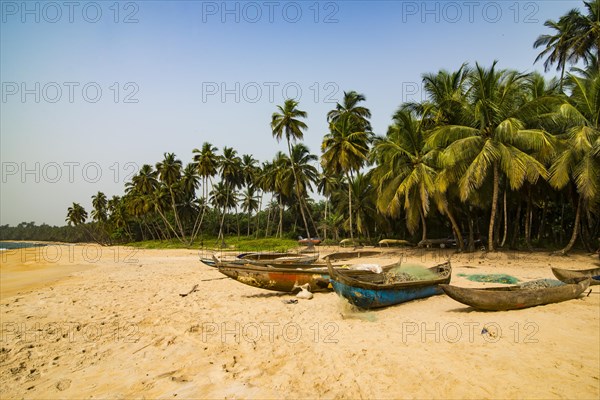 Fishing boats on the sandy beach in Neekreen near Buchanan