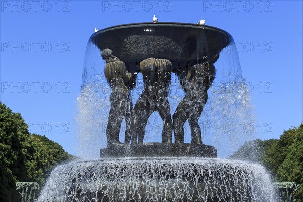 Bronze fountain by Gustav Vigeland