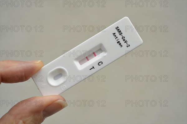 Positive antigen rapid test