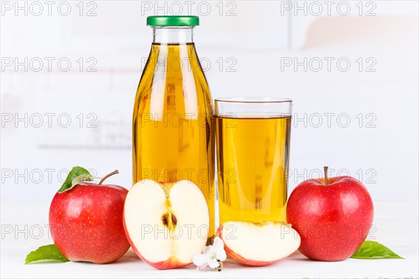 Apple juice apple juice apples bottle fruit juice text free space copyspace copy space