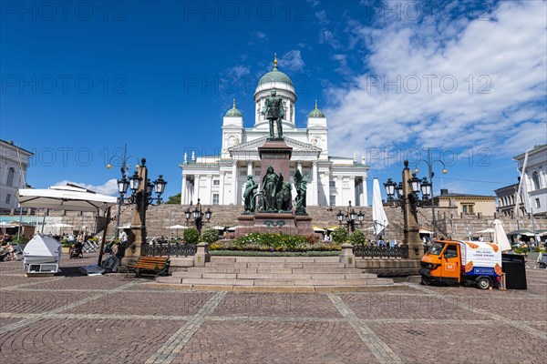 Senate square before the Helsinki Cathedral