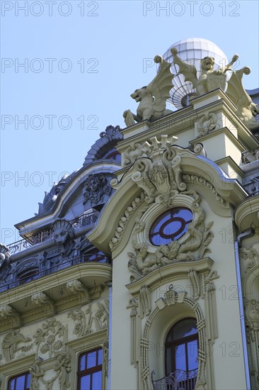 Former Art Nouveau Hotel Bolshaya Mosckovskaya on Deribasovskaya Street