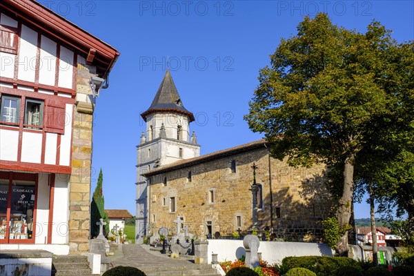 Church Eglise Notre-Dame-de-l'Assomption d'Ainhoa