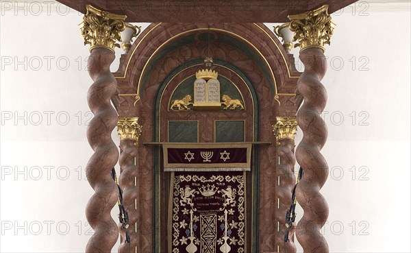 Detail of the Torah shrine in the synagogue