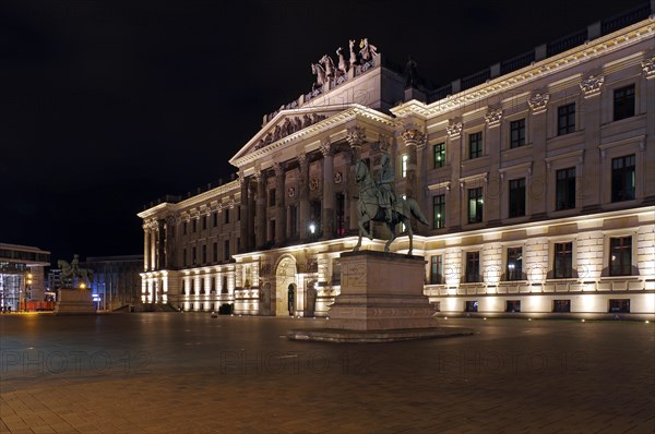 Braunschweig Castle at night