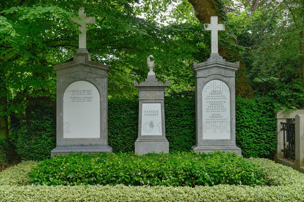 Imhoff family grave