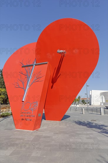 Sculpture in celebration of the annual celebration of the Marian apparition hundred years ago with Pope Francis