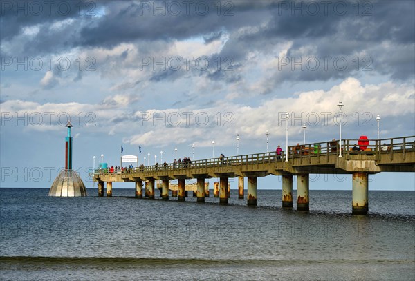 Zinnowitz pier with diving gondola