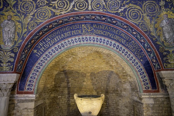 Neoniano Baptistery