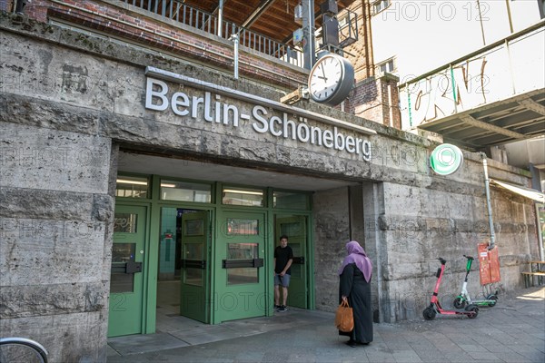 Schoeneberg S-Bahn station