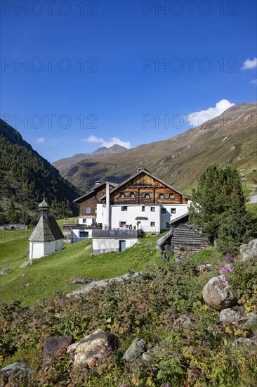 Rofenhoefe in the Rofen Valley