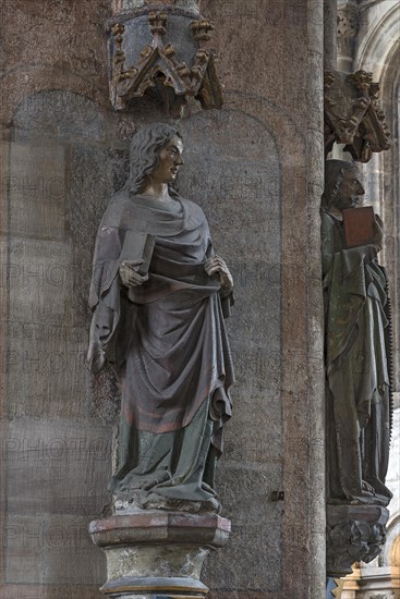 Coloured sculptures of saints