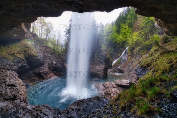 Berglistueber waterfall in spring