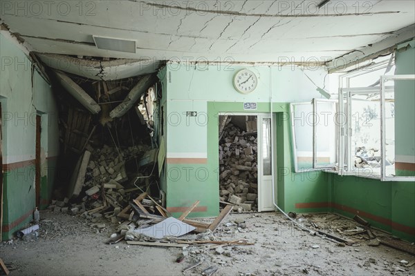 25th school destroyed by a Russian missile attack on 4 March at 9:30 h