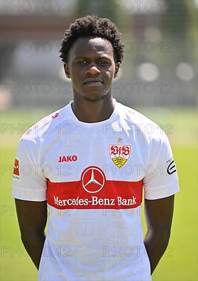 Naouirou Ahamada VfB Stuttgart Portraittermin VfB Stuttgart 2022 2023 Licence Player Football 1. Bundesliga Men GER Stuttgart 05. 07. 2022