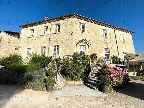 Main building of Chateau de Chapeau Cornu