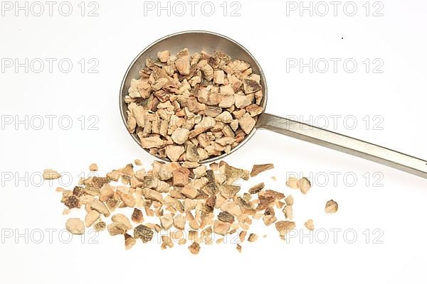 Dried curacao peel pieces, bitter orange