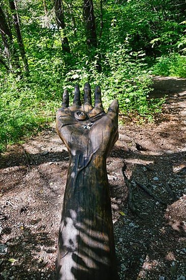 Pfullinger Sagenweg, hand with a Remmsele