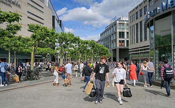 Passers-by, shopping street