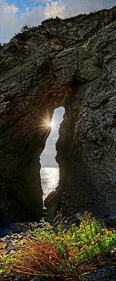 Rock arch of the Grotta Sibilla