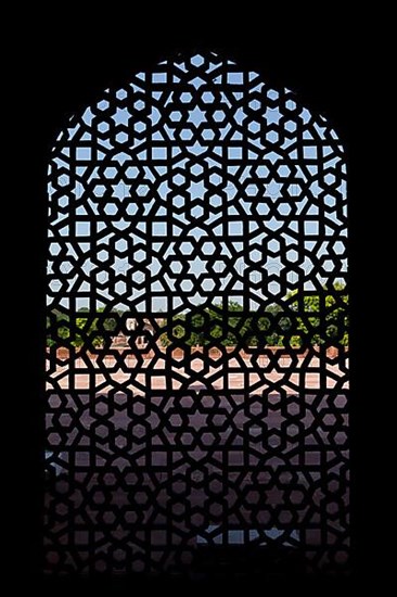 Marble carved screen window at Humayun's Tomb