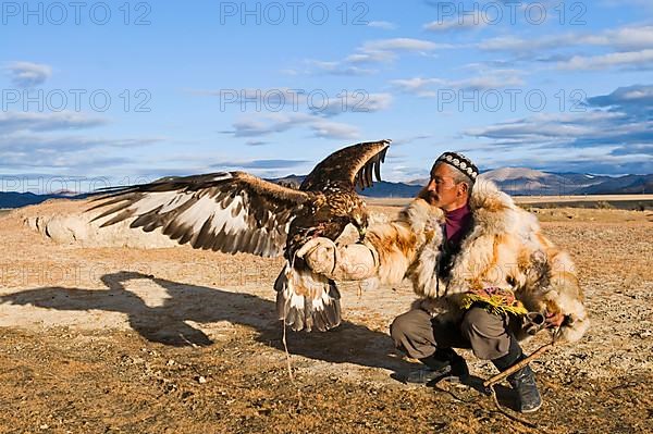 Kazakh hunter with Golden Eagle