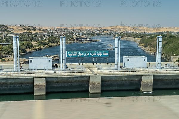 Hydroelectric power station at the old dam from 1902