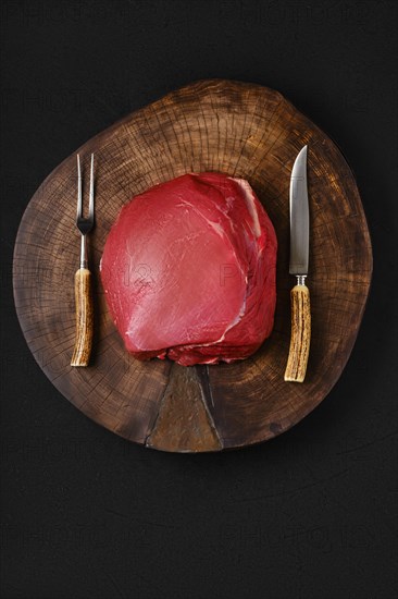 Raw beef top round meat