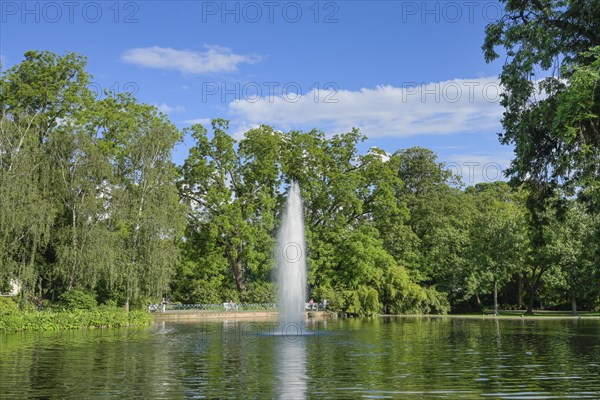 Fountain in the pond