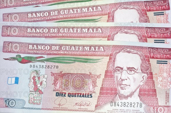 10 Guatemalan quetzales