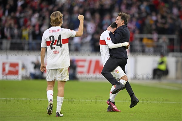 Goal celebration Coach Bruno Labbadia