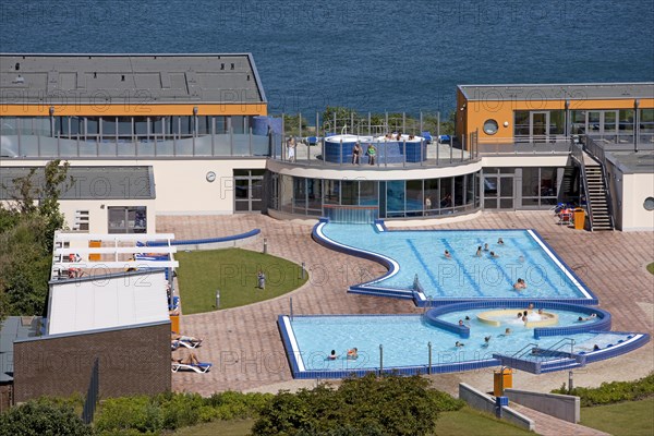 Seawater adventure pool