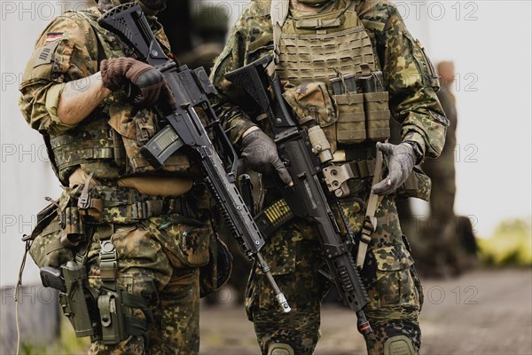 Two soldiers of the Bundeswehr