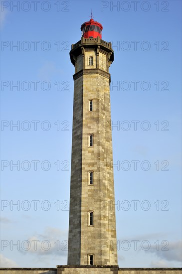 The lighthouse Phare des Baleines on the island Ile de Re