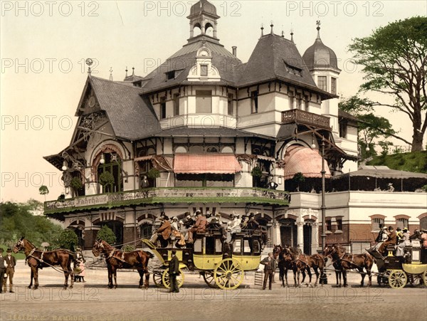 Carriages for city tours