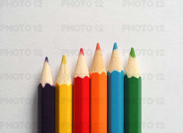 Colour pencil crayon