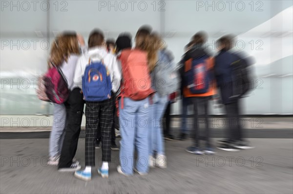 Wiping Picture Teenage School Satchel