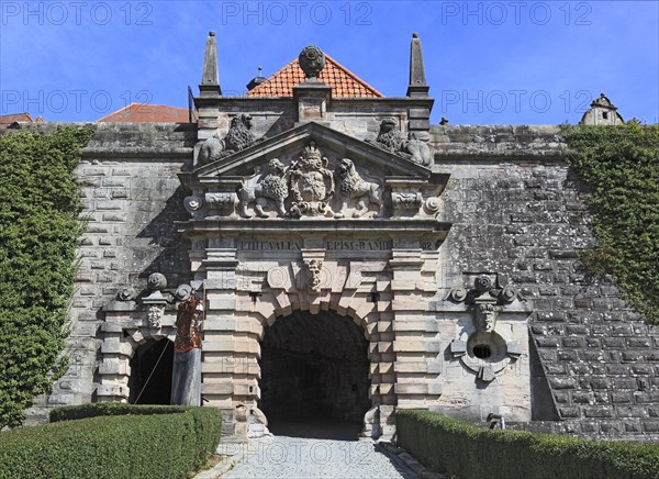 Entrance portal from 1662 to Veste Rosenberg