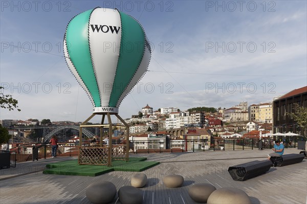 Balloon with lettering WOW