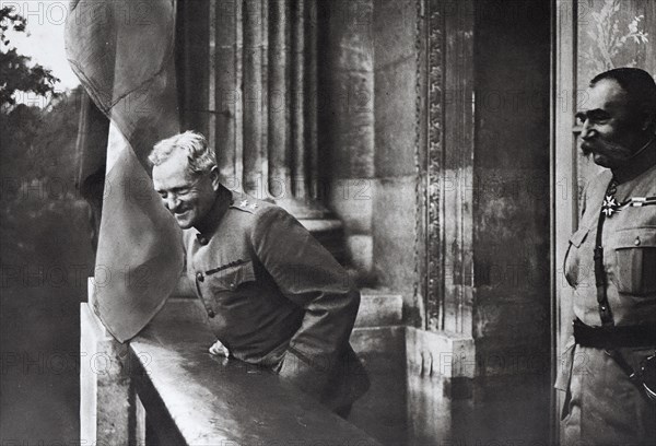 General Pershing at the hotel Crillon balcony