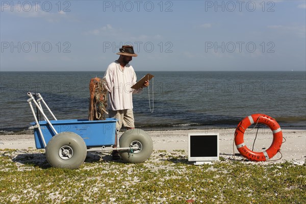 Systematic recording of beach litter on an uninhabited island in the North Sea